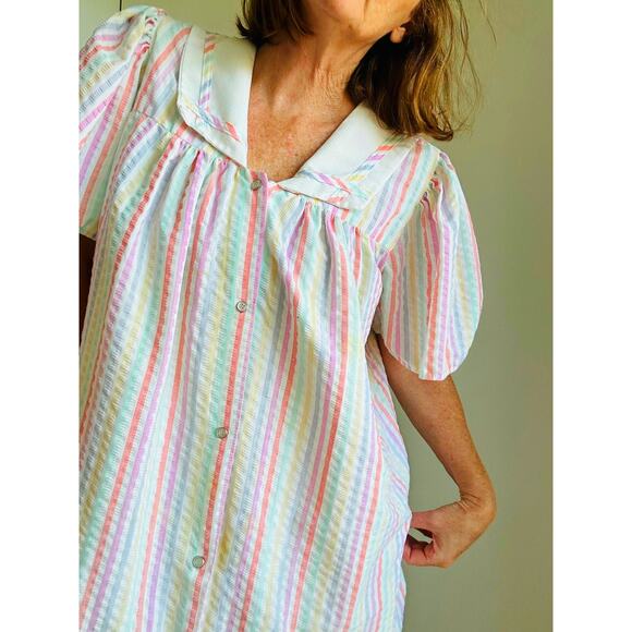 Vintage Womens Housedress Pastel Striped Size Large Collared Poolside Loungwear - Picture 1 of 8